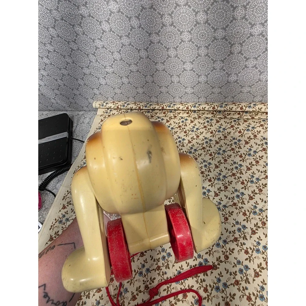 1974 Vintage‎ Hasbro Dog Pull Toy Lots Of Flaws kids leash play 70s puppy animal